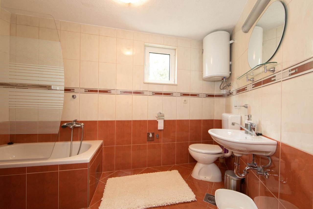 Apartments Ozrenka Tučepi Εξωτερικό φωτογραφία