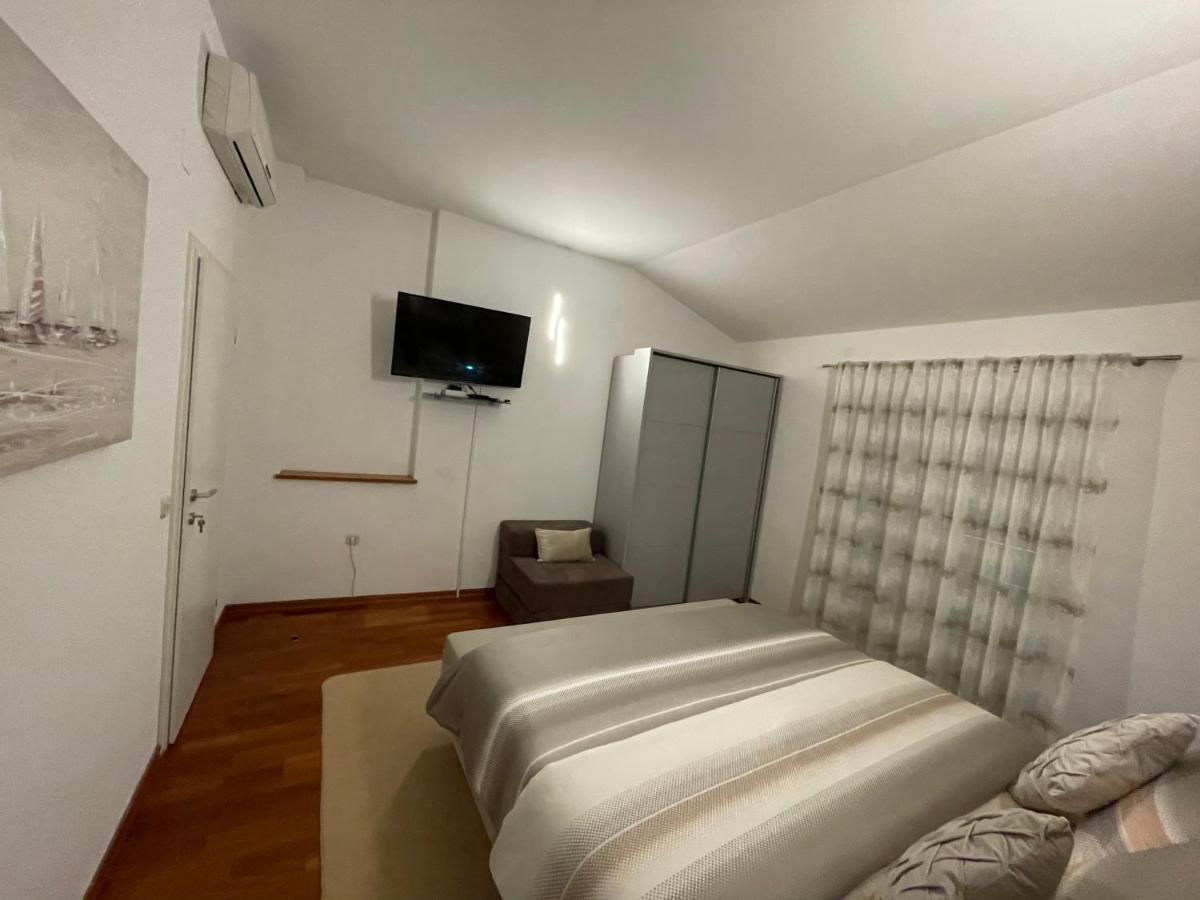 Apartments Ozrenka Tučepi Εξωτερικό φωτογραφία