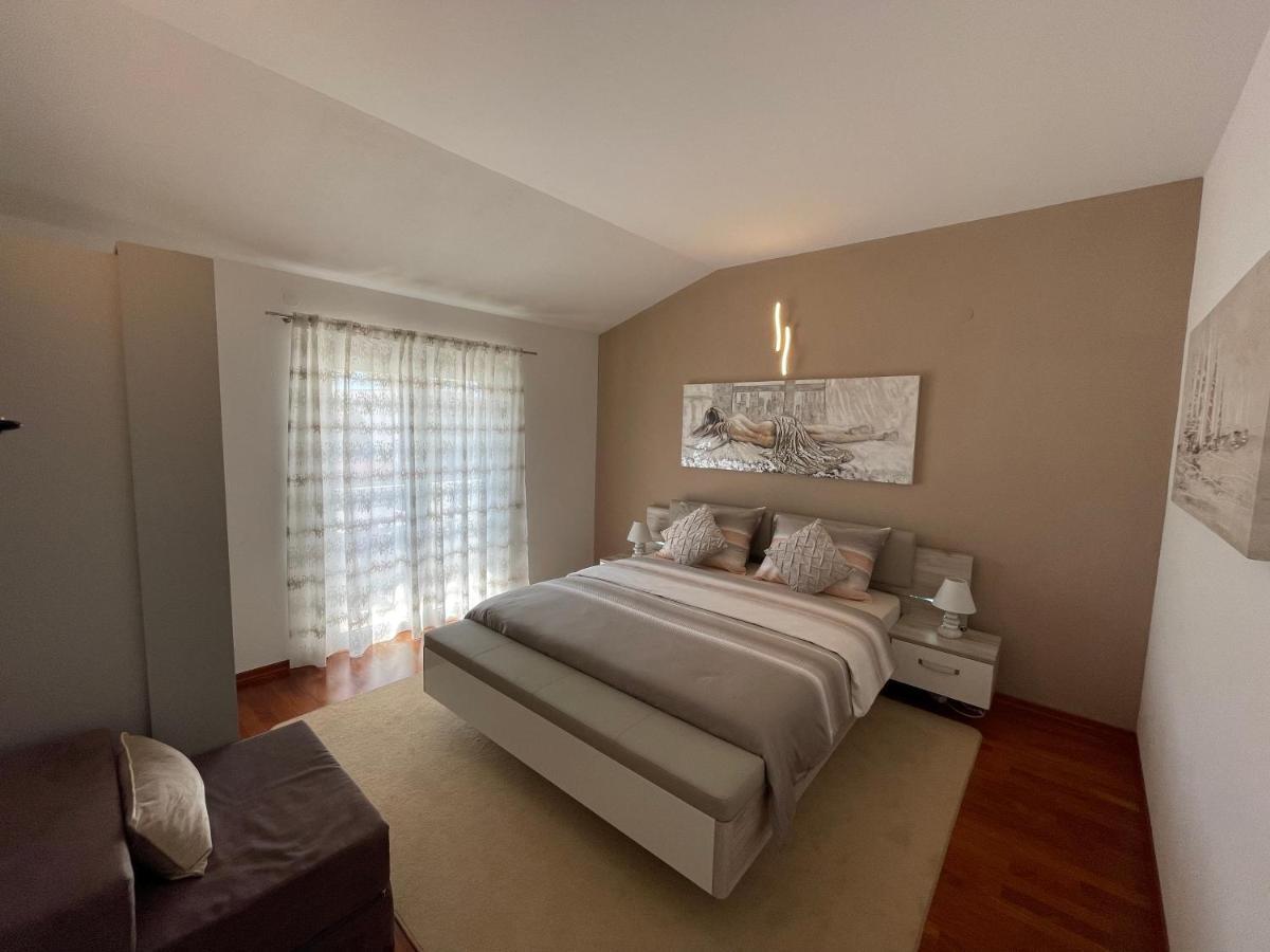 Apartments Ozrenka Tučepi Εξωτερικό φωτογραφία