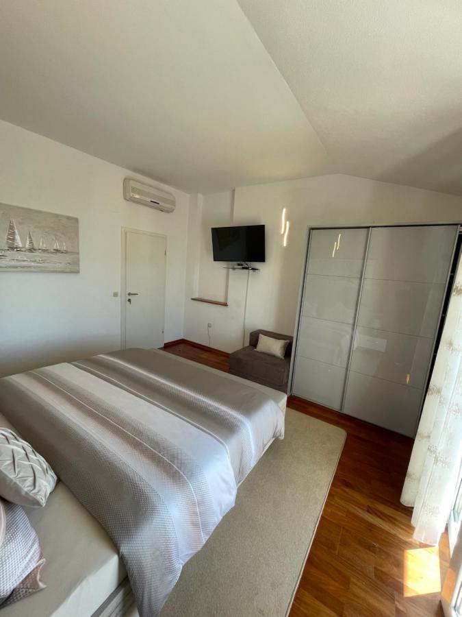 Apartments Ozrenka Tučepi Εξωτερικό φωτογραφία